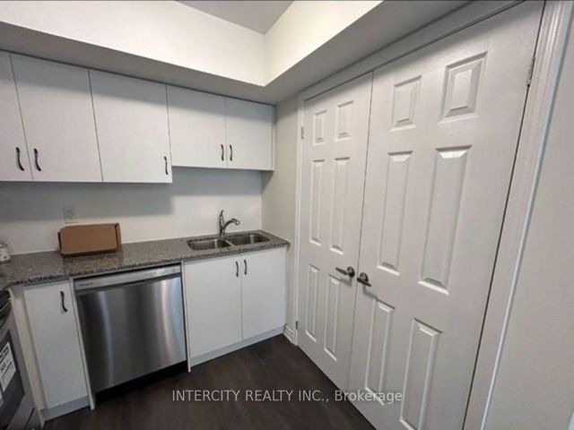 319 - 2787 Eglinton Ave E