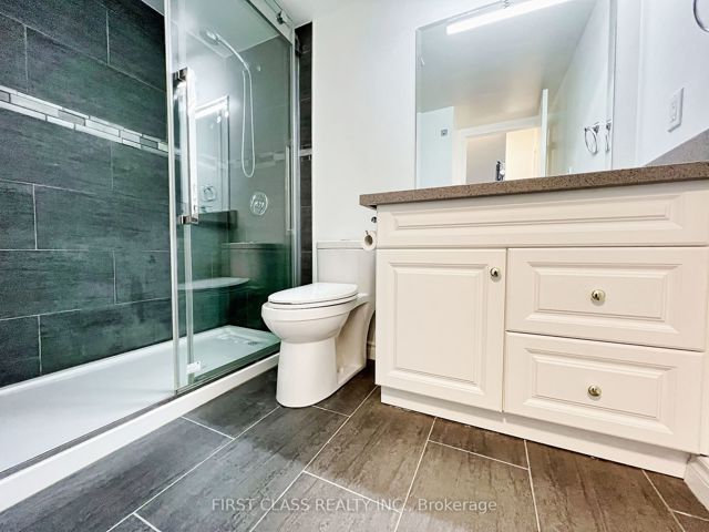 1404 - 275 Bamburgh Circ