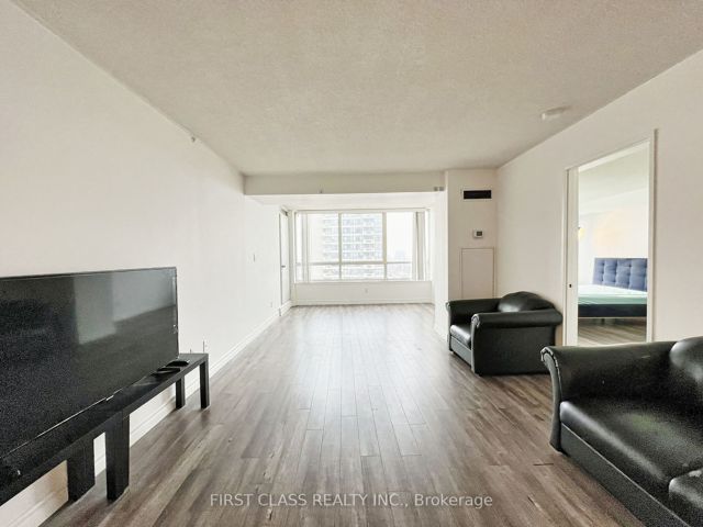1404 - 275 Bamburgh Circ