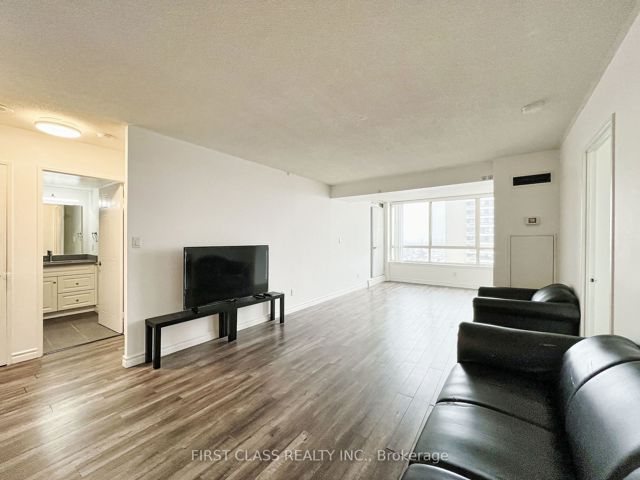 1404 - 275 Bamburgh Circ