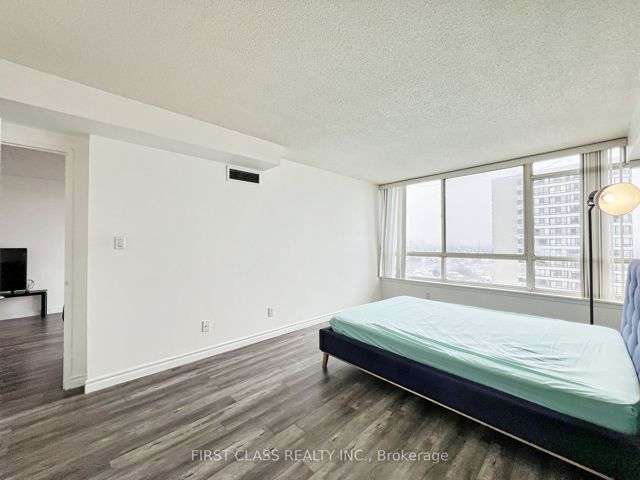 1404 - 275 Bamburgh Circ