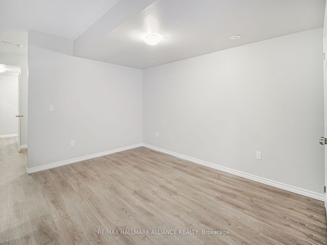 111 - 8835 Sheppard Ave E