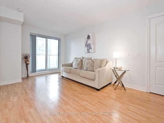 1105 - 70 Town Centre Crt N