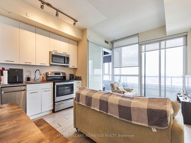 813 - 2055 Danforth Ave E