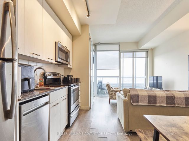 813 - 2055 Danforth Ave E