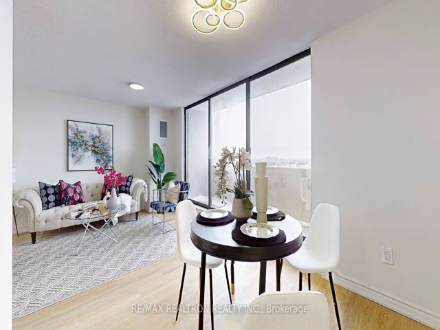 1701 - 301 Prudential Dr