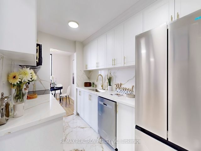 1701 - 301 Prudential Dr