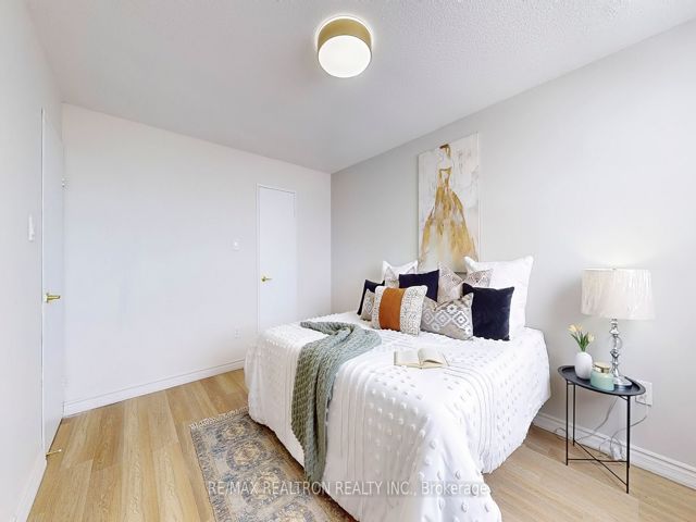 1701 - 301 Prudential Dr