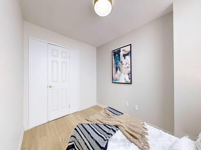 1701 - 301 Prudential Dr