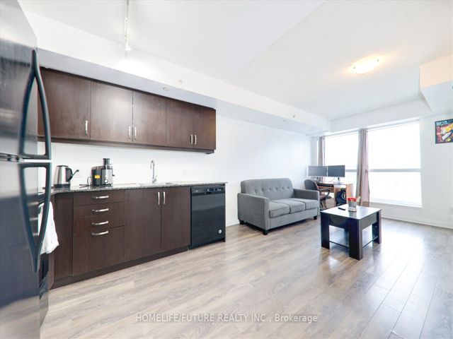 213 - 30 Meadowglen Pl
