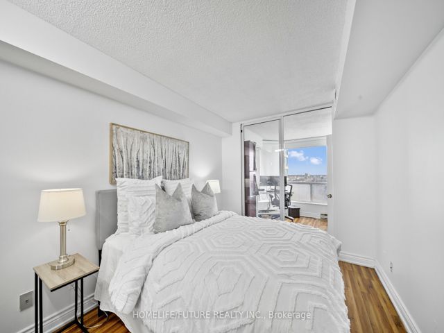 1516 - 4725 Sheppard Ave E