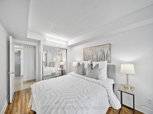 1516 - 4725 Sheppard Ave E
