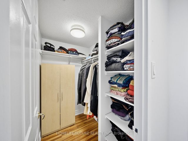 1516 - 4725 Sheppard Ave E