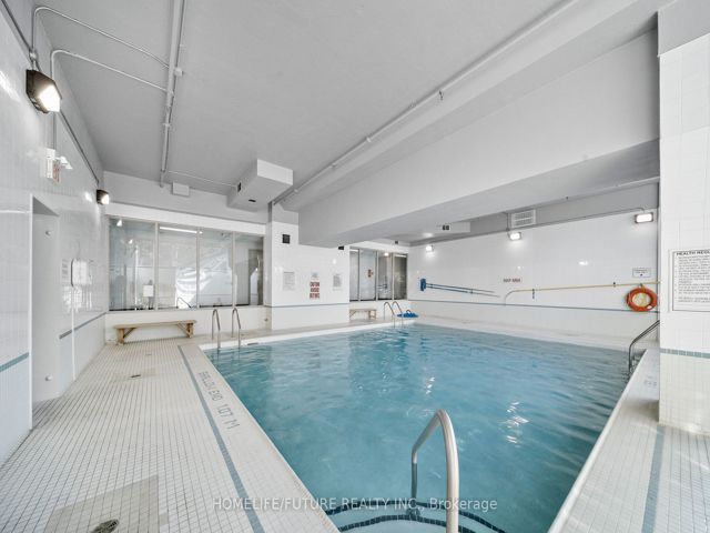 1516 - 4725 Sheppard Ave E