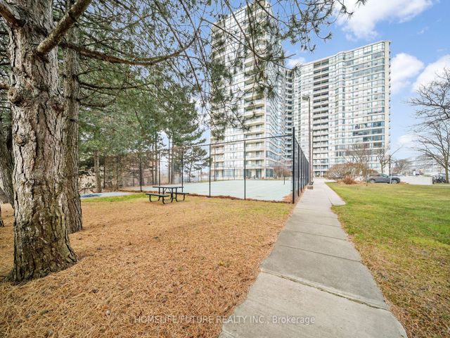 1516 - 4725 Sheppard Ave E