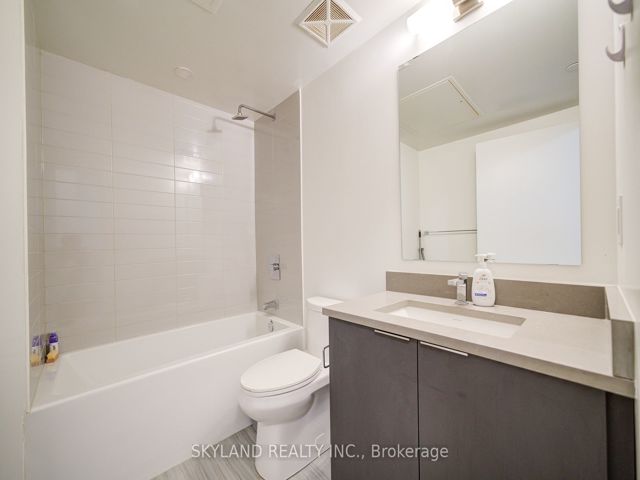 317 - 2033 Kennedy Rd