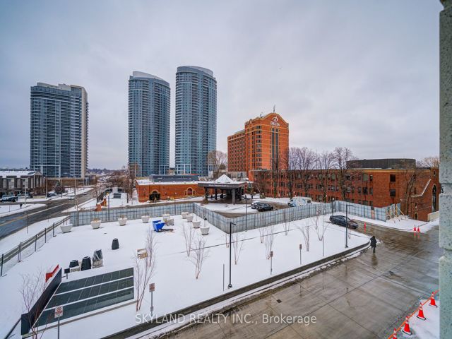 317 - 2033 Kennedy Rd
