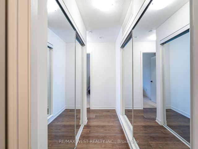309 - 5131 Sheppard Ave E