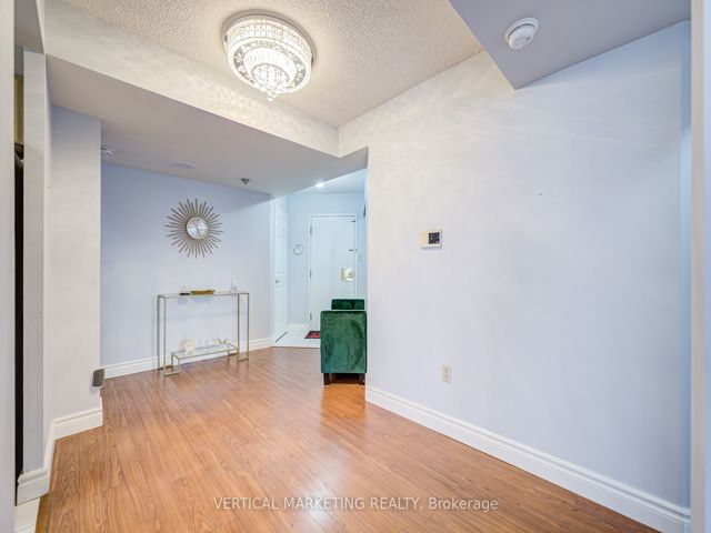 1408B - 3231 Eglinton Ave E
