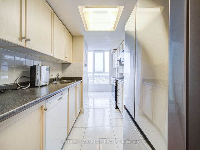 1408B - 3231 Eglinton Ave E