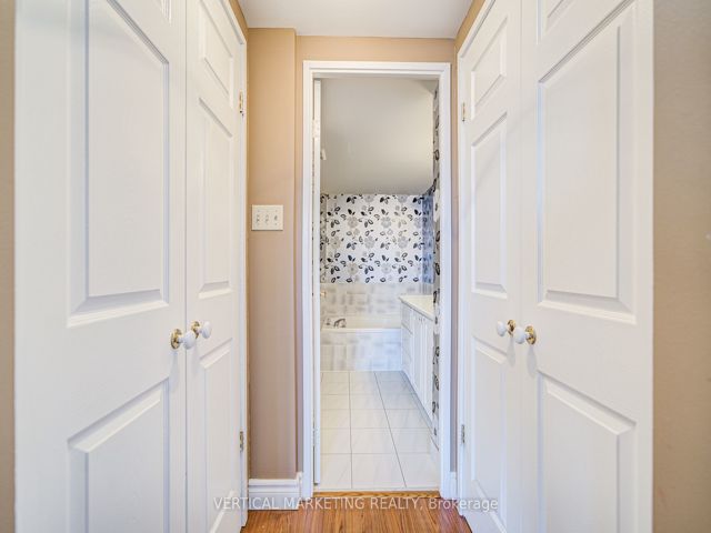 1408B - 3231 Eglinton Ave E