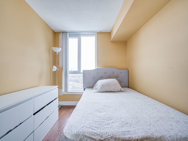 1408B - 3231 Eglinton Ave E