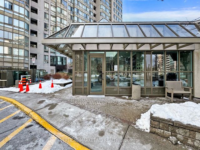 1408B - 3231 Eglinton Ave E