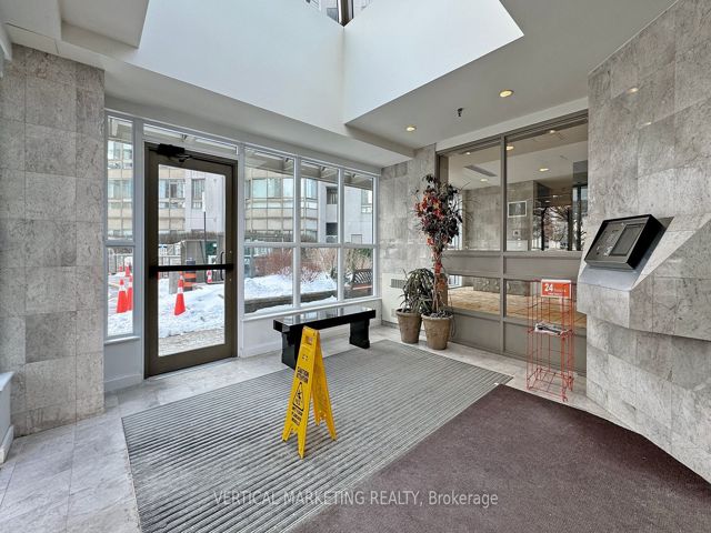 1408B - 3231 Eglinton Ave E