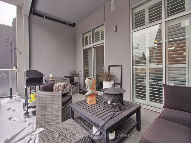 204 - 1842 Queen St E