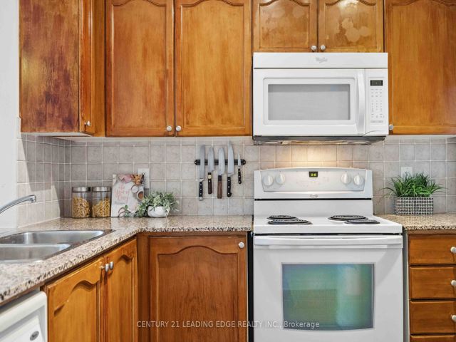 2301 - 83 Borough Dr