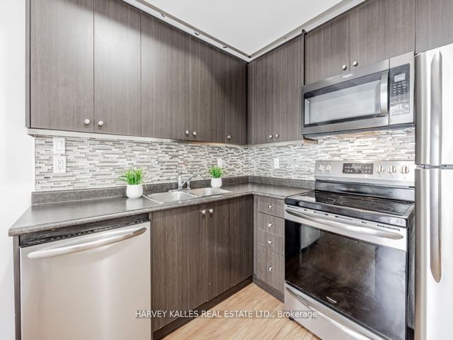 8 - 1365 Neilson Rd