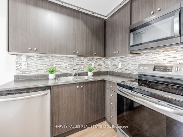 8 - 1365 Neilson Rd