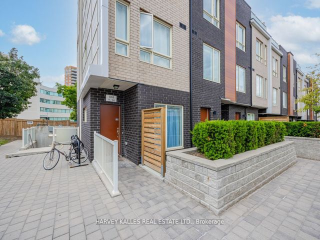 8 - 1365 Neilson Rd