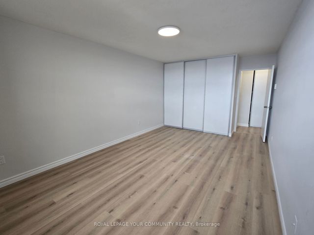 3404 - 3 Massey Sq