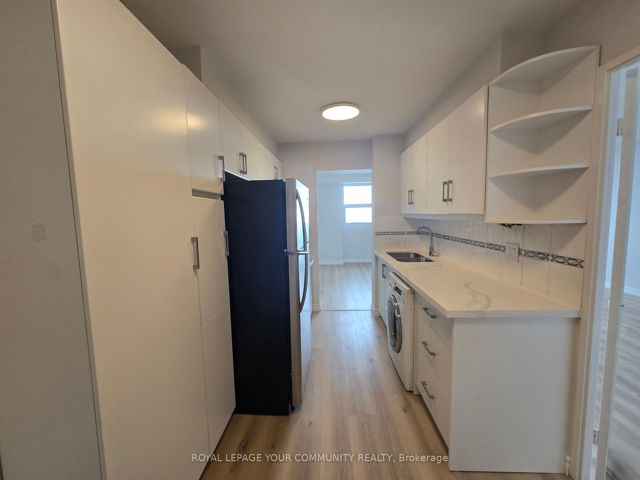 3404 - 3 Massey Sq
