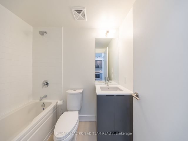 1201 - 1350 Ellesmere Rd