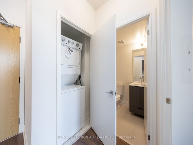 1201 - 1350 Ellesmere Rd