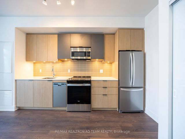 1201 - 1350 Ellesmere Rd