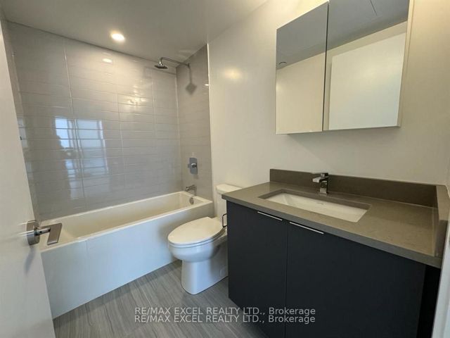 3221 - 2031 Kennedy Rd