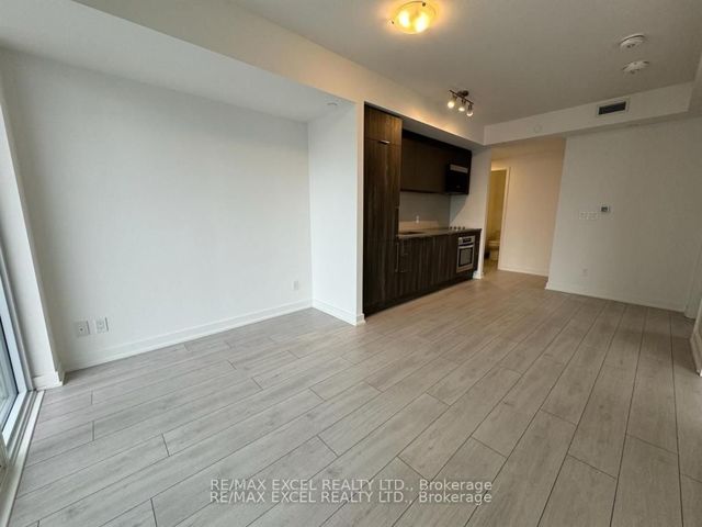 3221 - 2031 Kennedy Rd