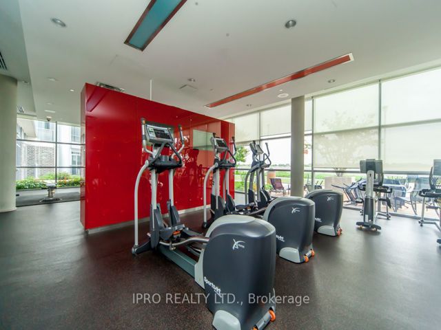 2902 - 125 Village Green Sq