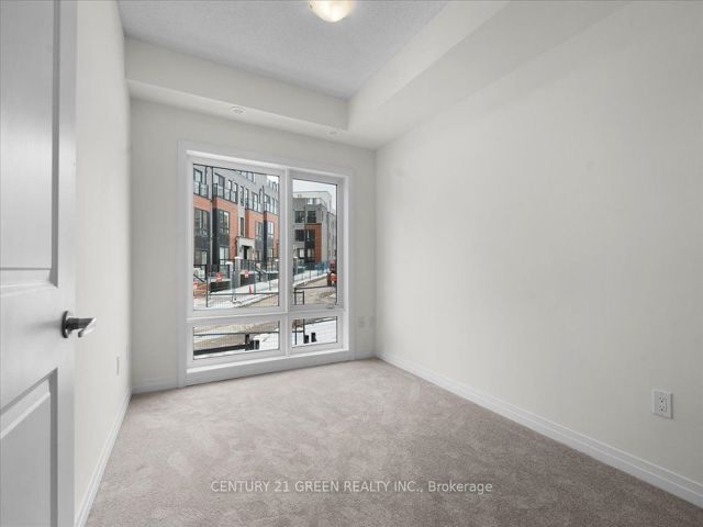 18 - 155 Tapscott Rd