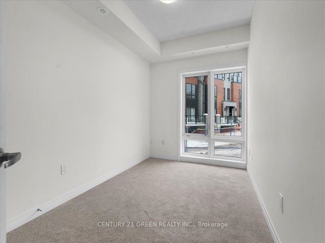 18 - 155 Tapscott Rd