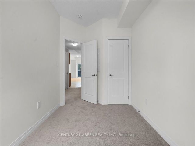 18 - 155 Tapscott Rd