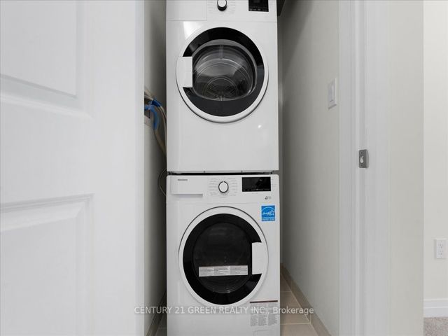 18 - 155 Tapscott Rd