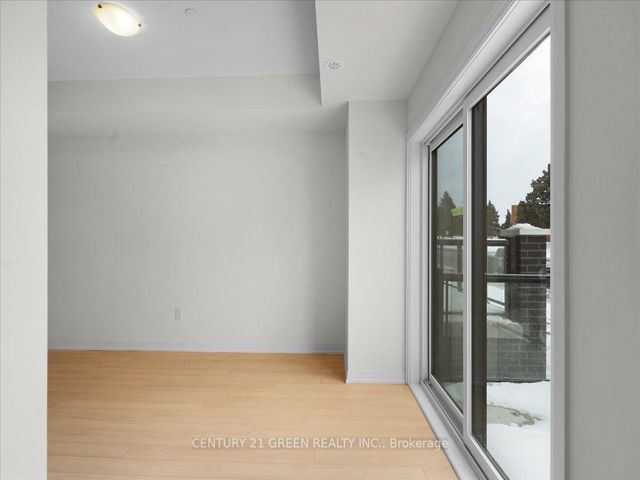 18 - 155 Tapscott Rd