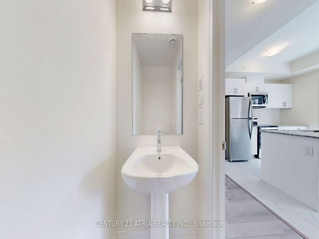 32 - 165 Tapscott Rd