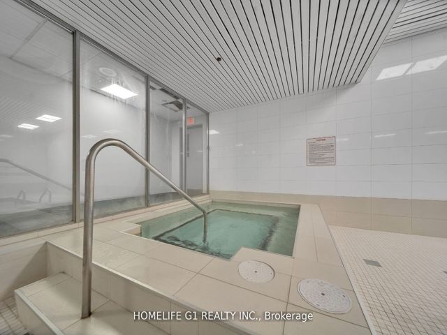 913 - 4727 Sheppard Ave E
