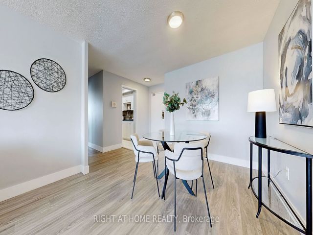 702 - 3151 Bridletowne Circ