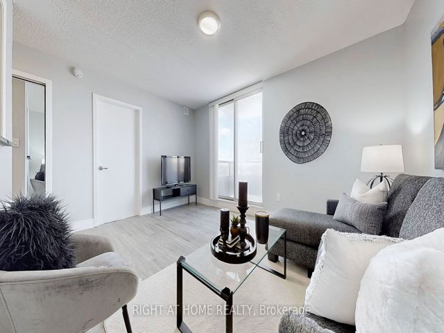 702 - 3151 Bridletowne Circ
